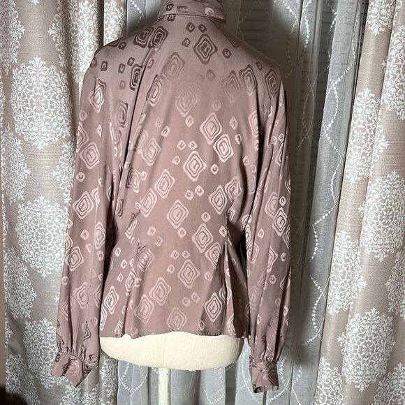 Lord & Taylor vintage 100% silk deep blouse size 10 - Picture 4 of 6